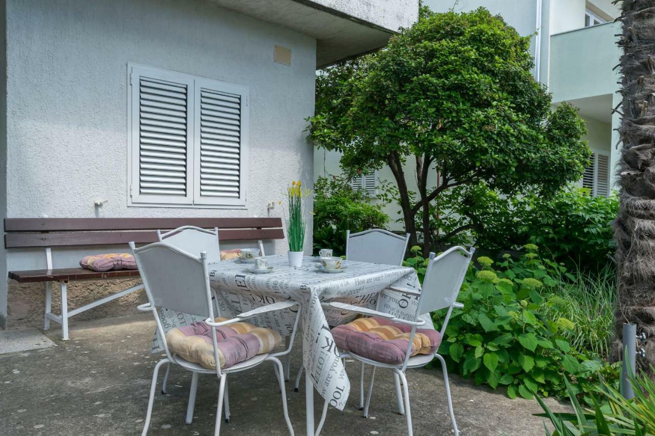 Apartments Miroslava Vodice Exteriör bild